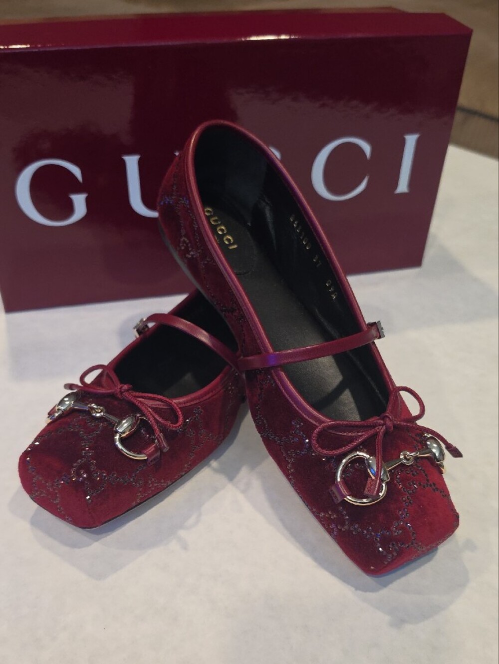 Gucci Burgundy Velvet Horsebit Mary Jane Flats - Picture 4 of 7